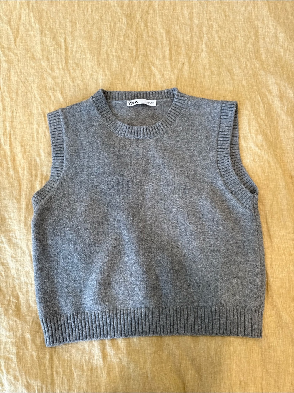 ZARA Light Gray Knit Crewneck Sweater Vest